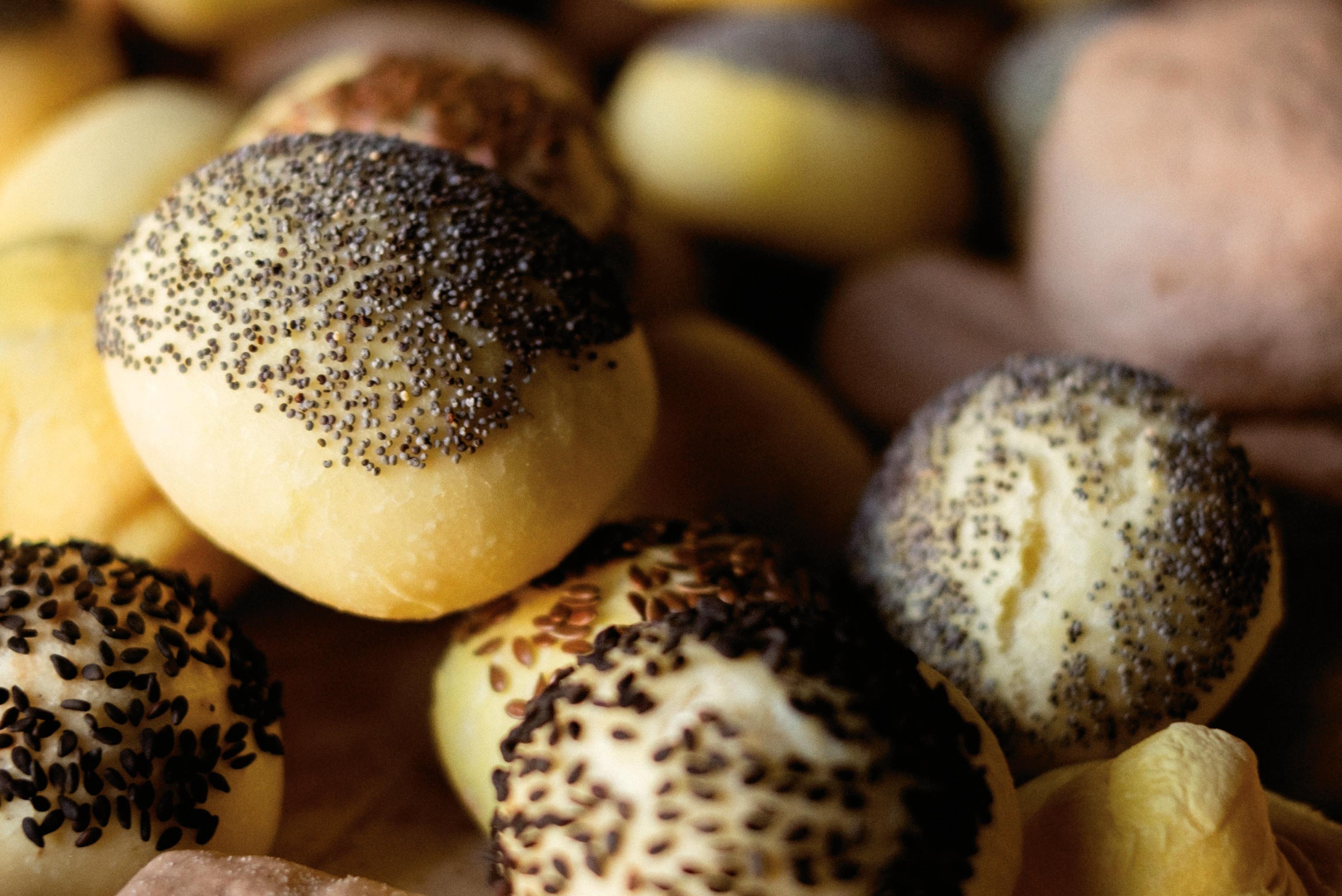 Loaves of bread in three colours - Bertazzoni